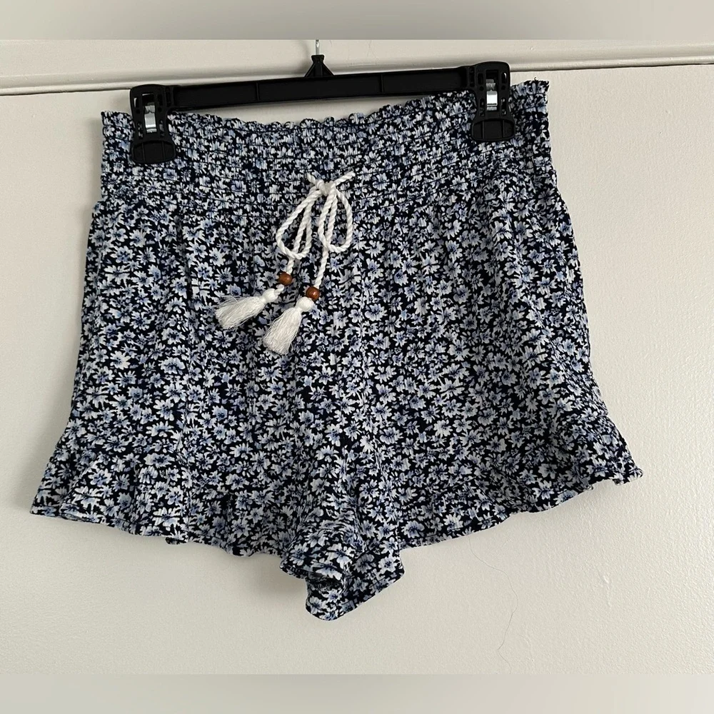 NWOT SZ LG Floral Print Women's Shorts